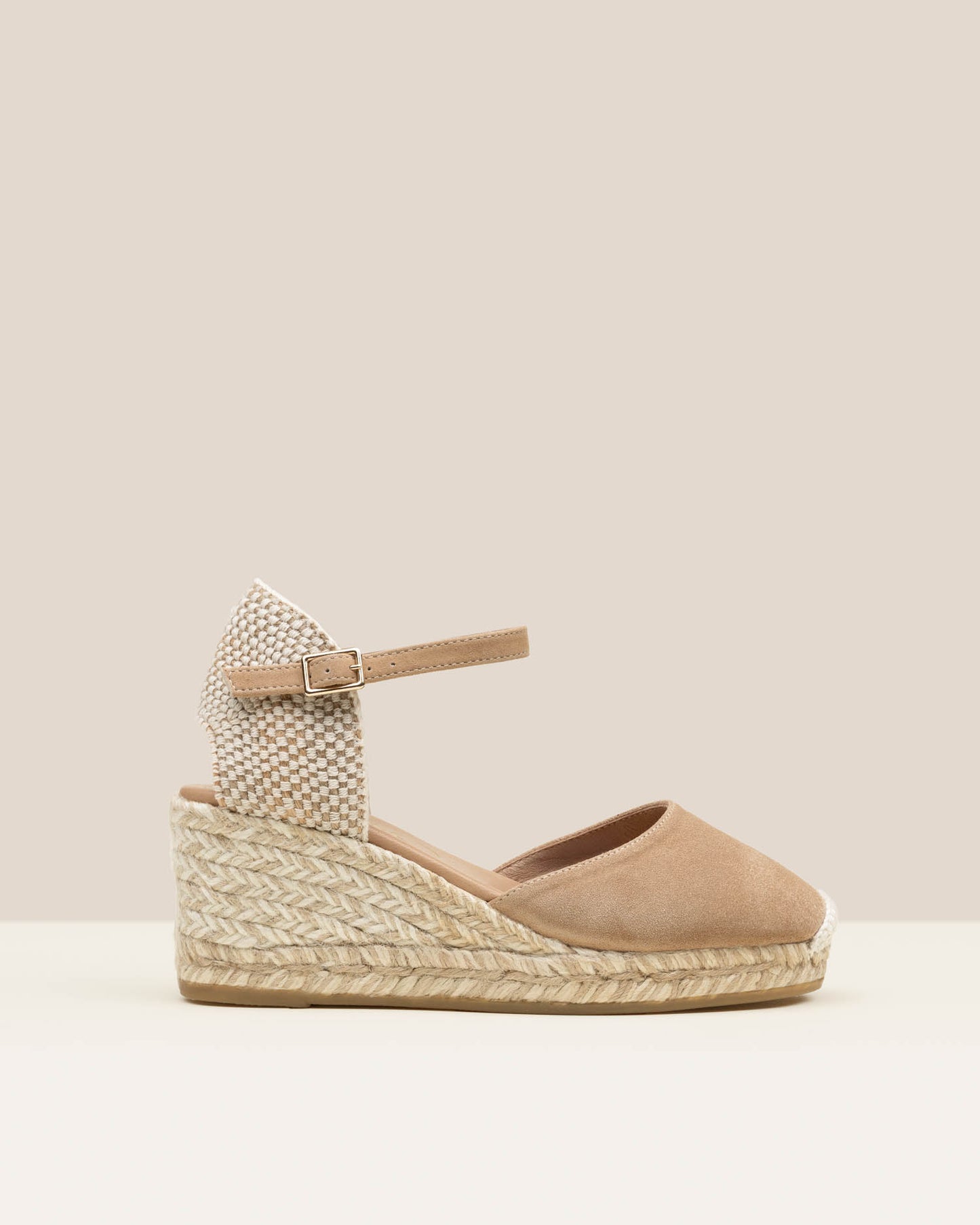 PROXIMAMENTE ALPARGATA MIA